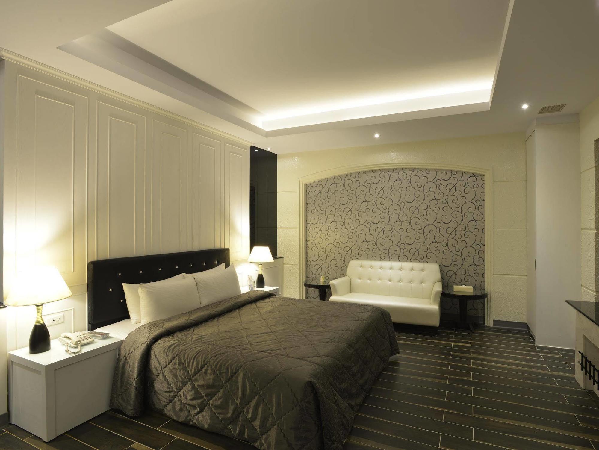 Duo Romance Hotel Hualien Buitenkant foto