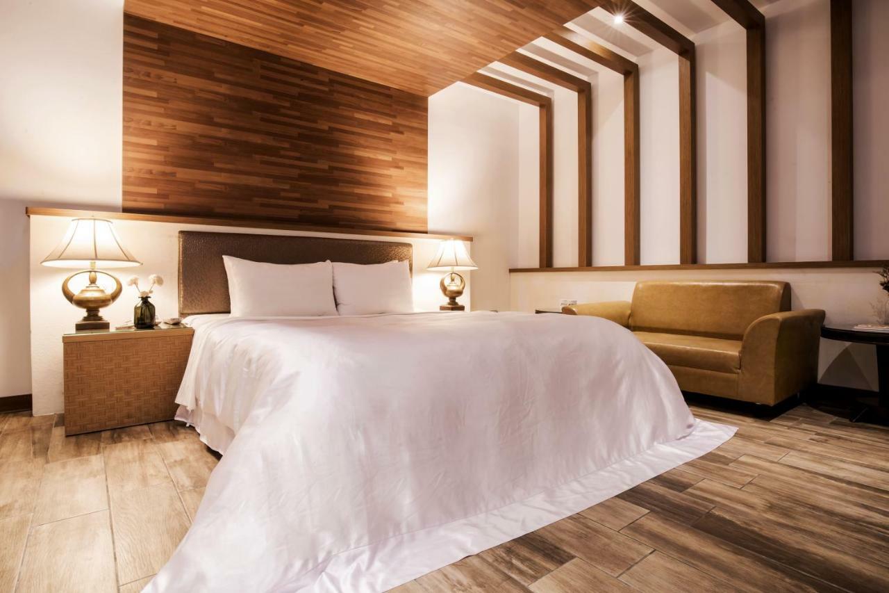 Duo Romance Hotel Hualien Buitenkant foto
