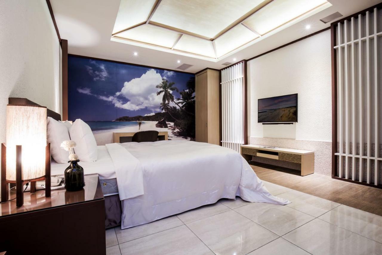 Duo Romance Hotel Hualien Buitenkant foto
