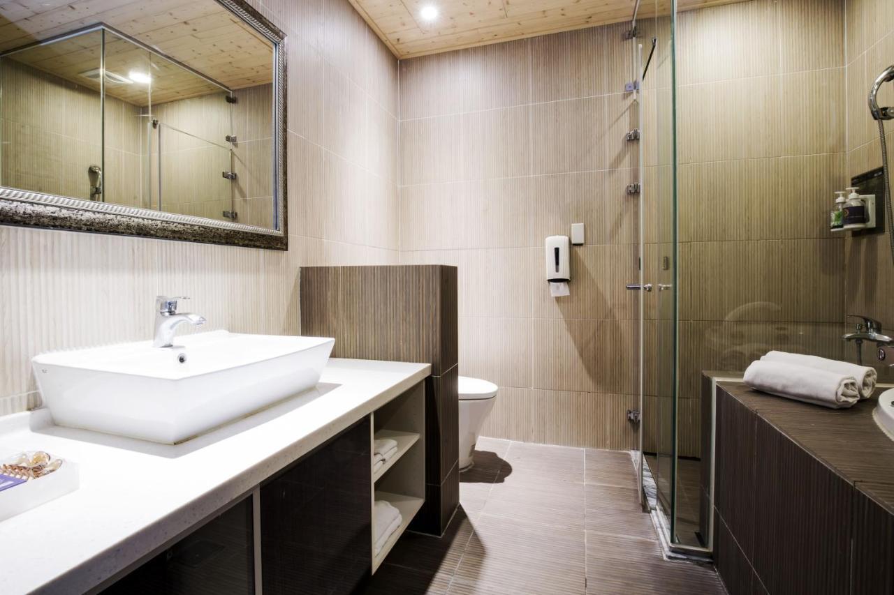 Duo Romance Hotel Hualien Buitenkant foto